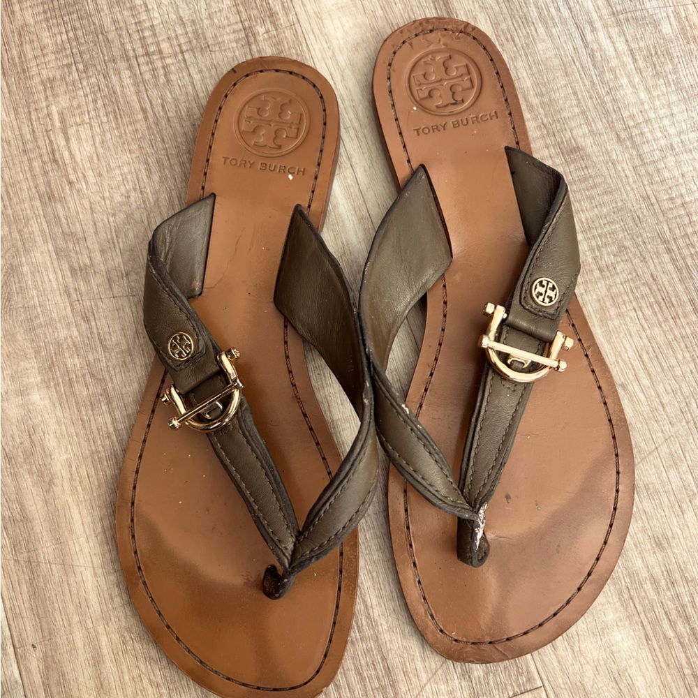 Olive Green Tory Burch Leather Thong Sandals size 6.5